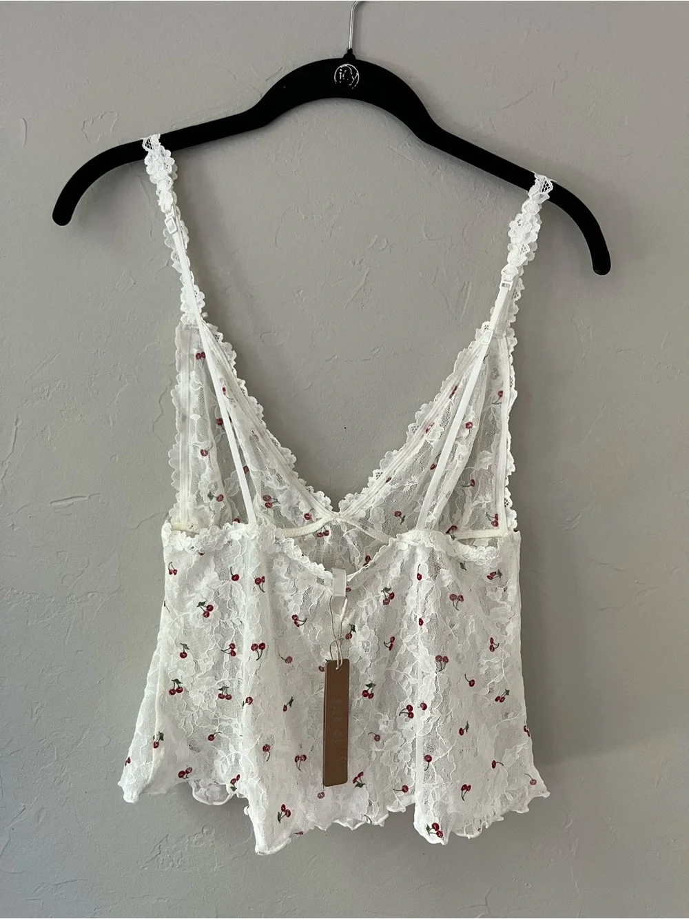 🍒SKIMS STRETCH LACE TRIANGLE CAMI AND SHORTS SET IVORY CHERRY PRINT M